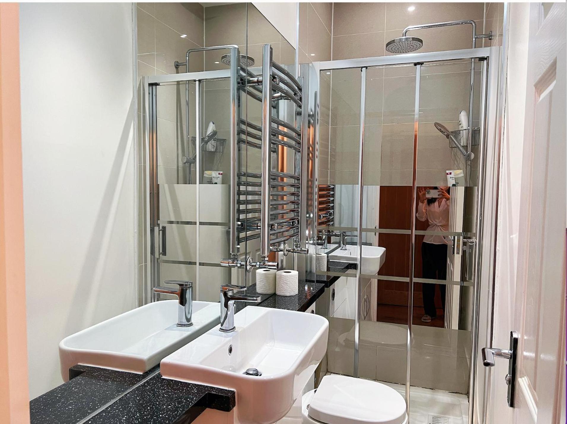 Lovely 2 Bedroom Garden Flat In Londra Esterno foto